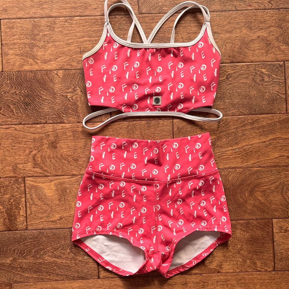 Stylish Pink Women's Activewear Set